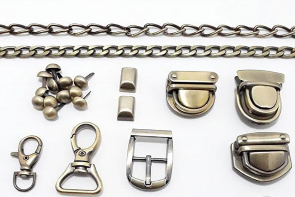 تولید یراق آلات کیف و کفش