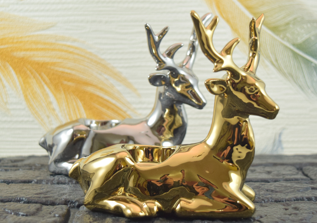 خرید عکس اکسسوری گوزن نشسته